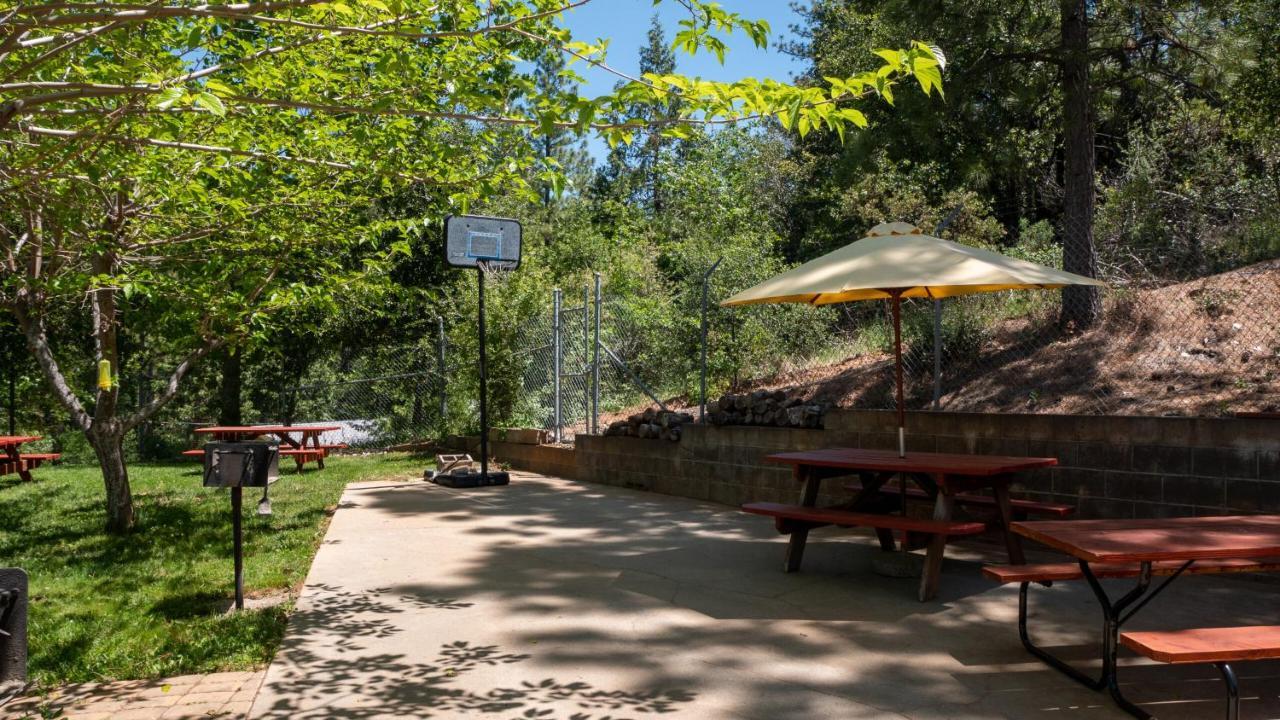 New! Cozy & Secluded House W/Deck - Near Yosemite! Villa Tuolumne Buitenkant foto